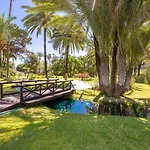 Puerto Banus3 Sandy Beachside