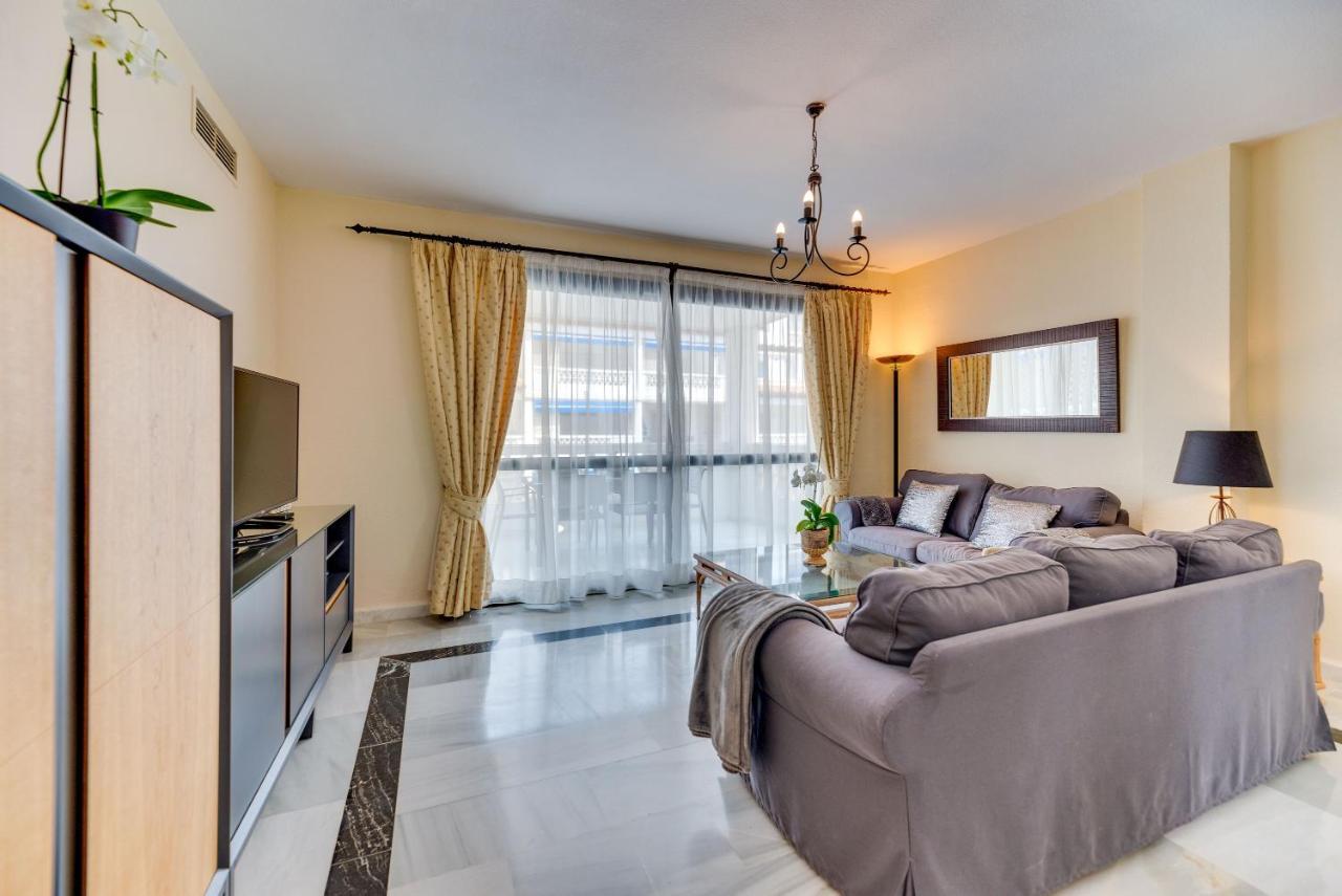 Puerto Banus3 Sandy Beachside Apartment