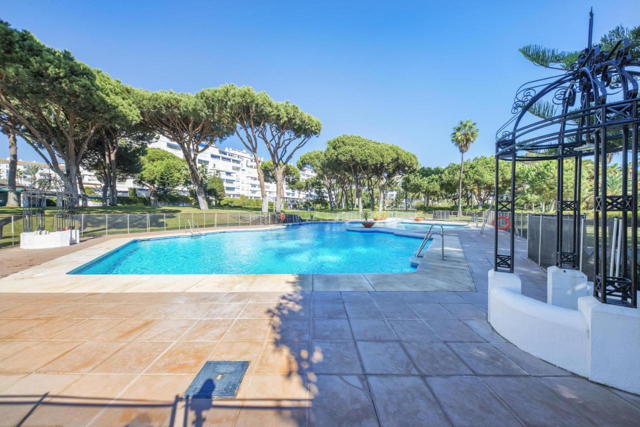 Puerto Banus3 Sandy Beachside Apartment Marbella