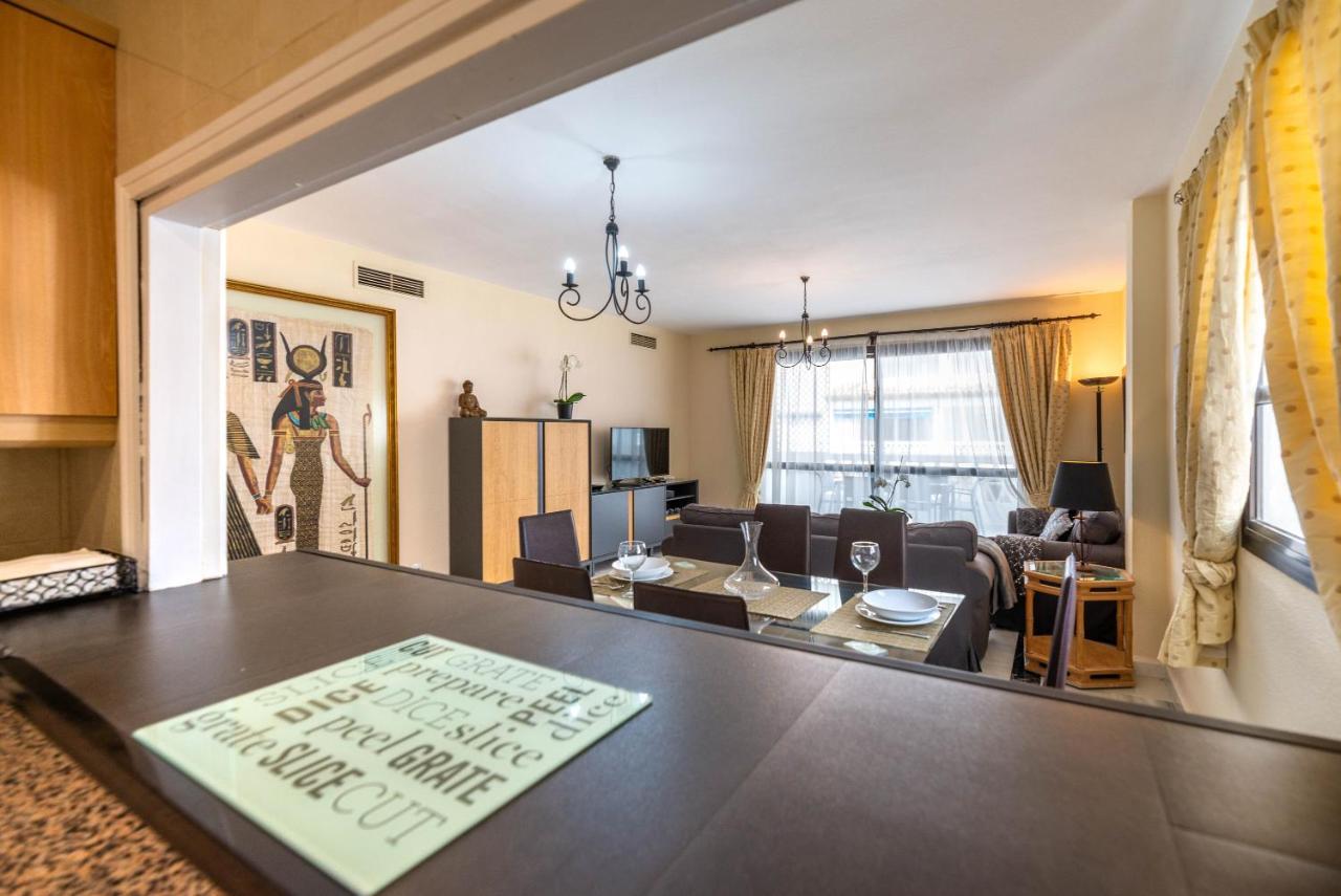 Puerto Banus3 Sandy Beachside Apartment Marbella