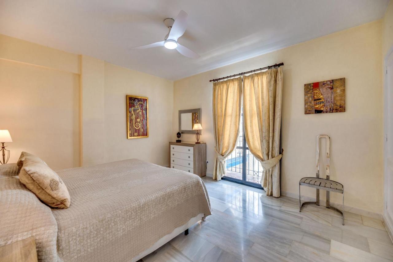 Puerto Banus3 Sandy Beachside Apartment *